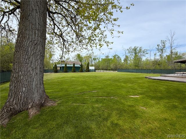 1362 Town Line Road, Lancaster, NY 14004