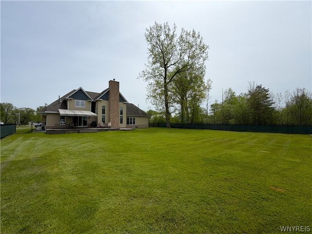 1362 Town Line Road, Lancaster, NY 14004