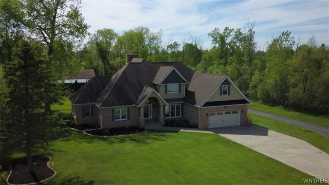 1362 Town Line Road, Lancaster, NY 14004
