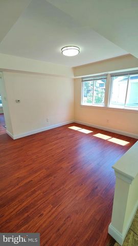 41 PEREGRINE DR, Voorhees, NJ 08043