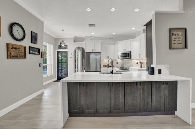 8512 NW 45th Street, Coral Springs, FL 33065