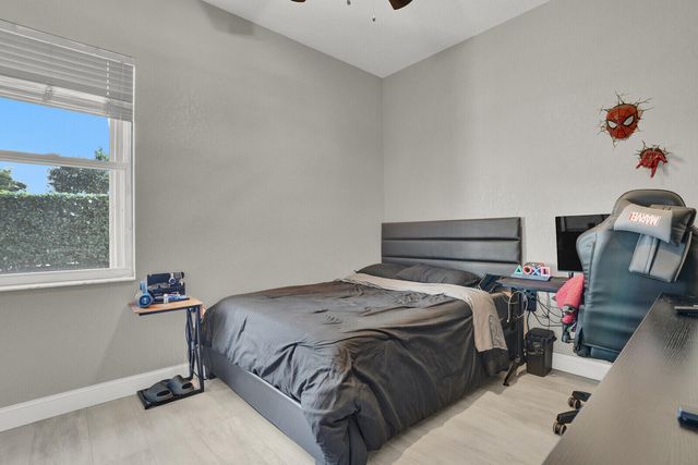 8512 NW 45th Street, Coral Springs, FL 33065