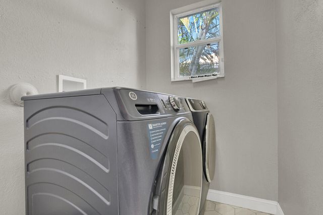 8512 NW 45th Street, Coral Springs, FL 33065