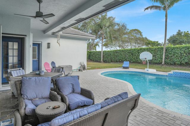 8512 NW 45th Street, Coral Springs, FL 33065