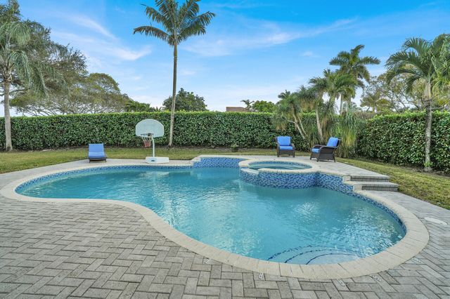 8512 NW 45th Street, Coral Springs, FL 33065