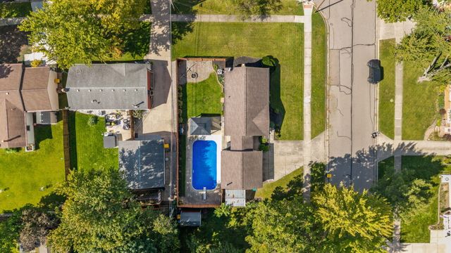 216 Harper Drive, Saline City, MI 48176