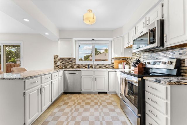 216 Harper Drive, Saline City, MI 48176