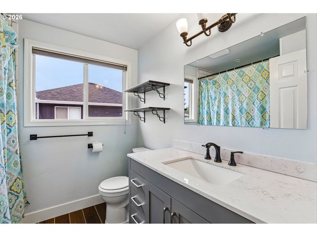 2608 Ne 164TH Ave, Vancouver, WA 98684
