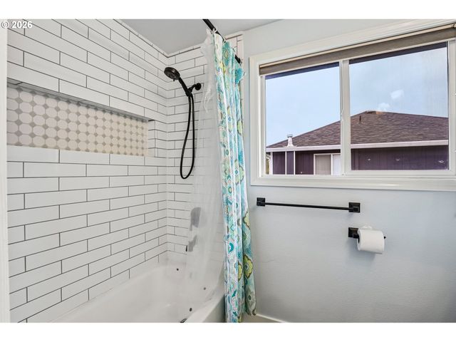 2608 Ne 164TH Ave, Vancouver, WA 98684