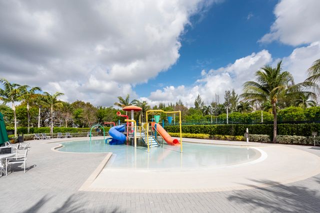 7925 NW 104th Avenue 24, Doral, FL 33178