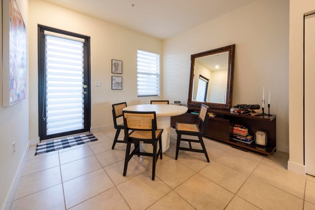 7925 NW 104th Avenue 24, Doral, FL 33178