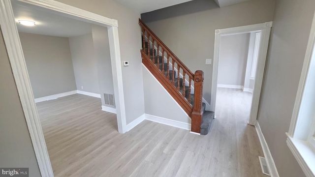 1112 ELMWOOD AVE, Sharon Hill, PA 19079