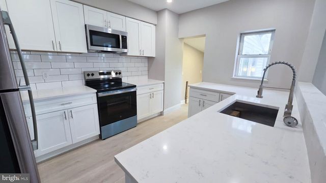 1112 ELMWOOD AVE, Sharon Hill, PA 19079