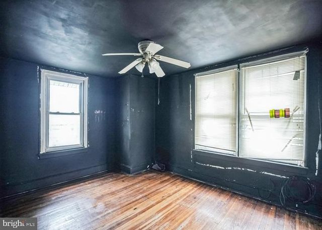 504 E GODFREY AVE, Philadelphia, PA 19120