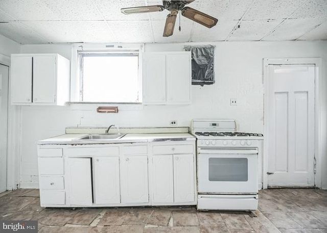 504 E GODFREY AVE, Philadelphia, PA 19120