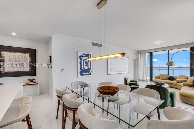 700 NE 24th St 1107, Miami, FL 33137
