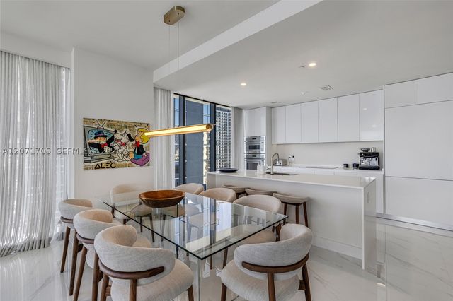 700 NE 24th St 1107, Miami, FL 33137