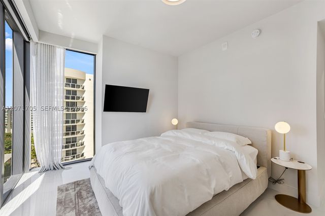 700 NE 24th St 1107, Miami, FL 33137