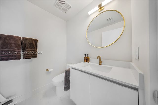 700 NE 24th St 1107, Miami, FL 33137