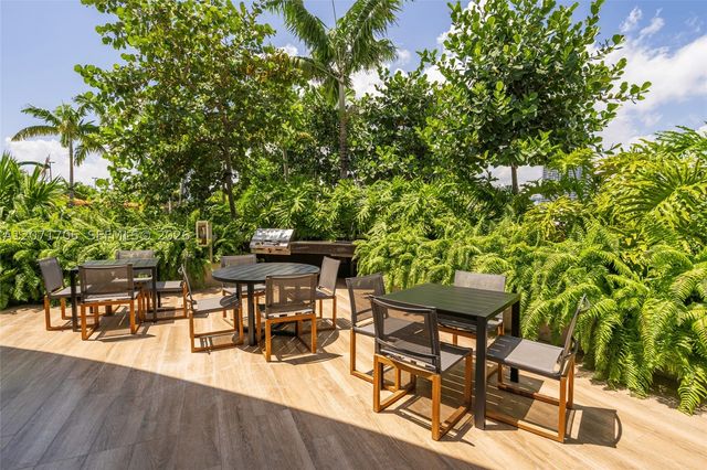 700 NE 24th St 1107, Miami, FL 33137