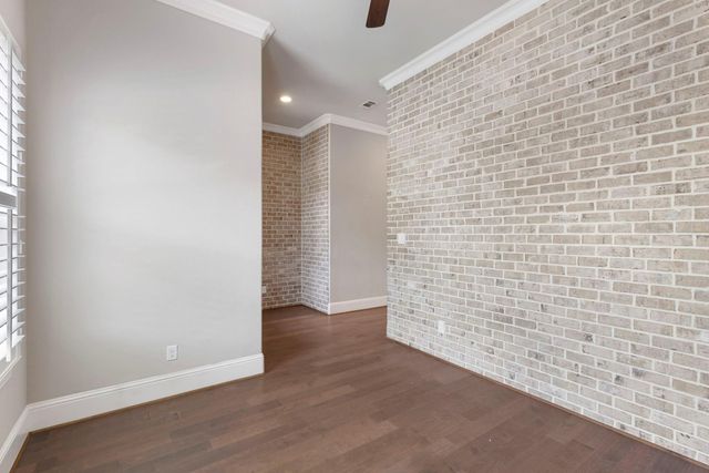 119 Bonnie Ridge Circle, Shenandoah, TX 77384