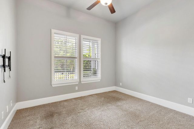 119 Bonnie Ridge Circle, Shenandoah, TX 77384