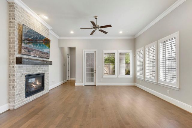 119 Bonnie Ridge Circle, Shenandoah, TX 77384