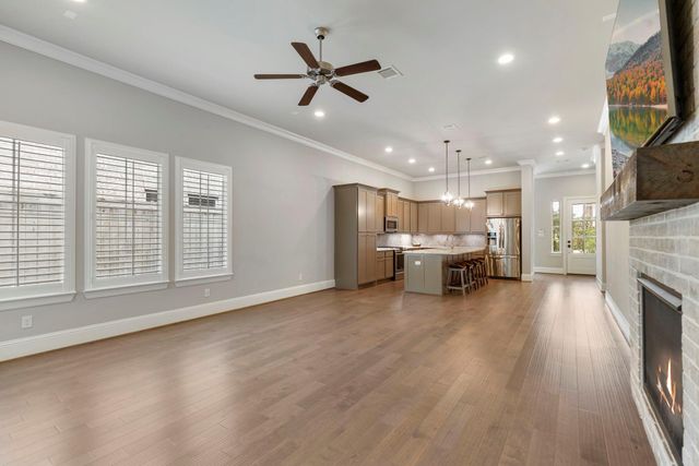 119 Bonnie Ridge Circle, Shenandoah, TX 77384