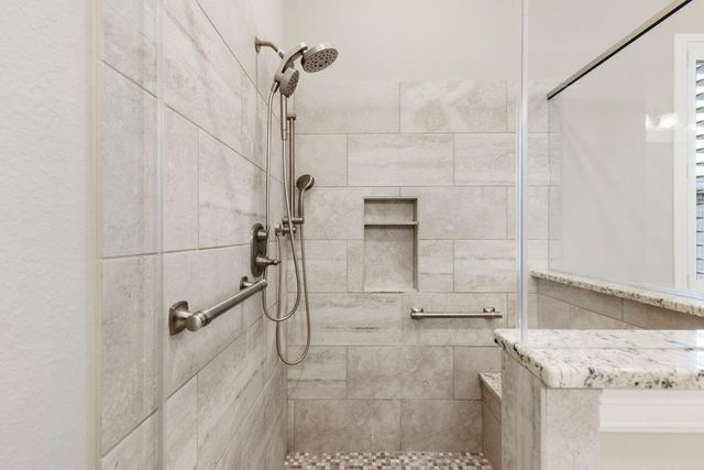 119 Bonnie Ridge Circle, Shenandoah, TX 77384