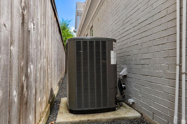 119 Bonnie Ridge Circle, Shenandoah, TX 77384