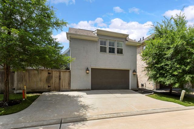 119 Bonnie Ridge Circle, Shenandoah, TX 77384