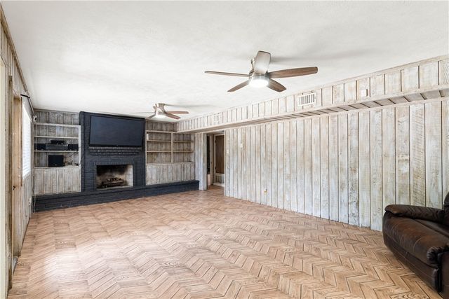 5110 Cascade Dr, Corpus Christi, TX 78413