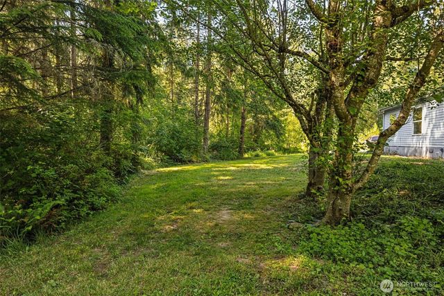 40402 66th Avenue E, Eatonville, WA 98328