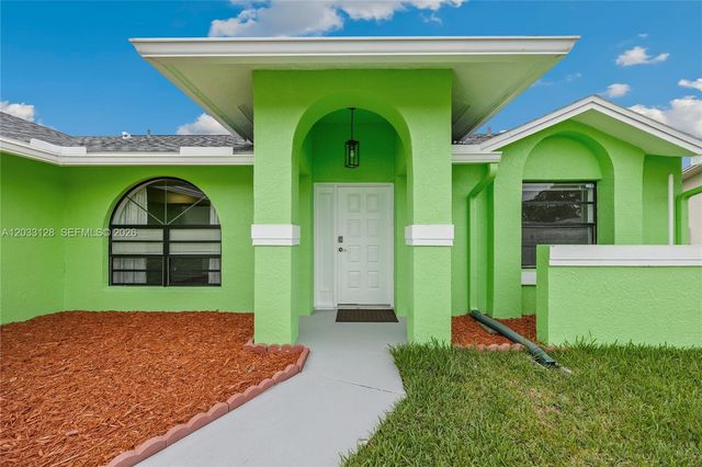 1737 NW Nanton Street, Palm Bay, FL 32907