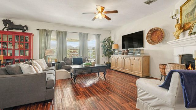 1719 Manor Drive, Baytown, TX 77521