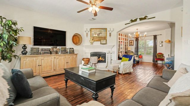 1719 Manor Drive, Baytown, TX 77521