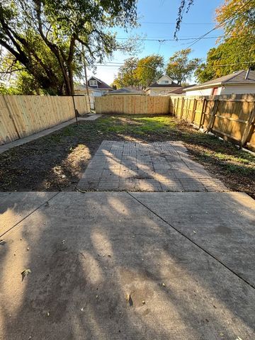 14224 S Wallace Avenue, Riverdale, IL 60827