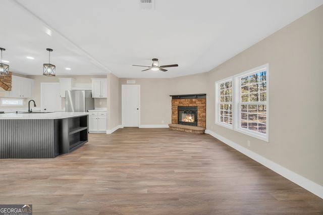 201 Willow Road, Thomaston, GA 30286