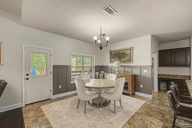 9177 Iron Gate Blvd, Milton, FL 32570