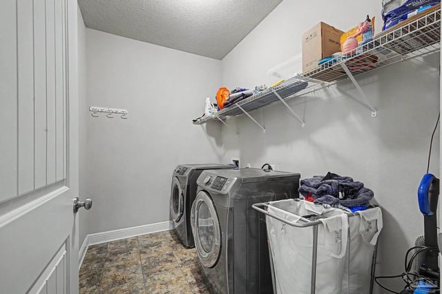 9177 Iron Gate Blvd, Milton, FL 32570
