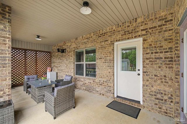 9177 Iron Gate Blvd, Milton, FL 32570