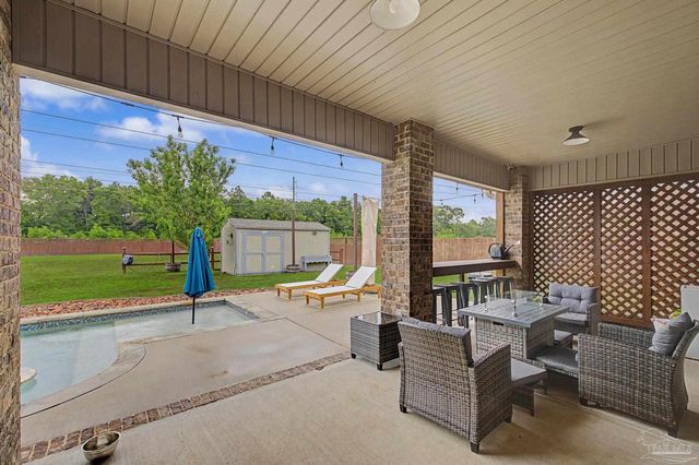 9177 Iron Gate Blvd, Milton, FL 32570