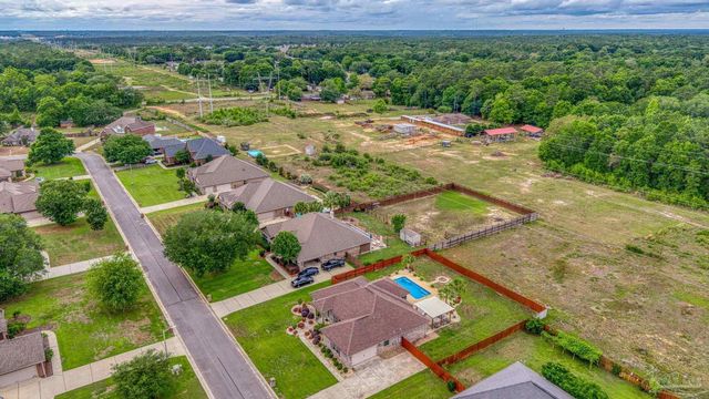 9177 Iron Gate Blvd, Milton, FL 32570