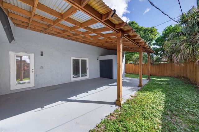 2012 NW 12th Avenue, Fort Lauderdale, FL 33311