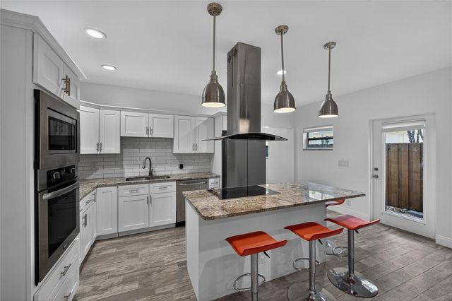 2012 NW 12th Avenue, Fort Lauderdale, FL 33311