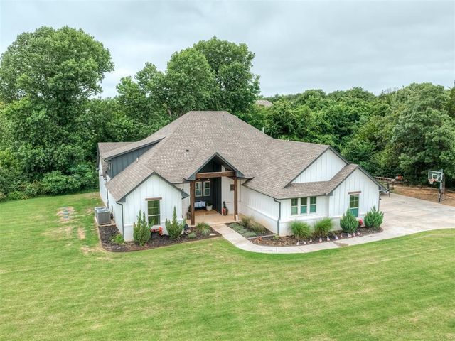 3925 Wyatt Ridge Court, Oklahoma City, OK 73150