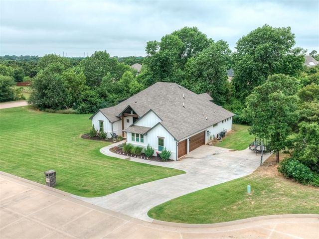 3925 Wyatt Ridge Court, Oklahoma City, OK 73150