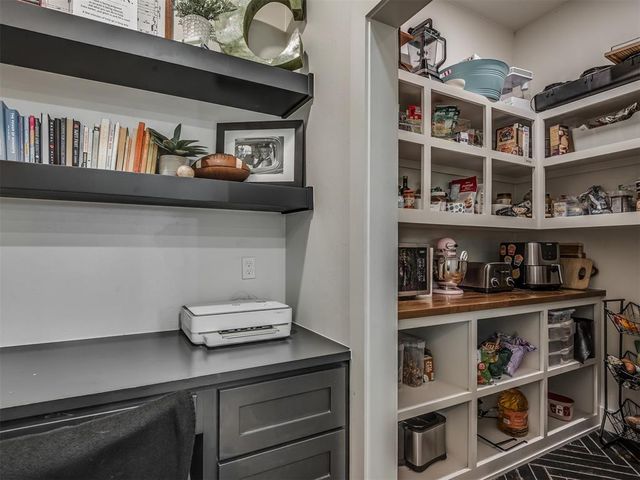 3925 Wyatt Ridge Court, Oklahoma City, OK 73150