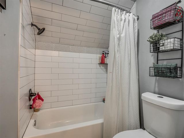 3925 Wyatt Ridge Court, Oklahoma City, OK 73150