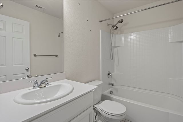 1051 Spofford Drive, Forney, TX 75126